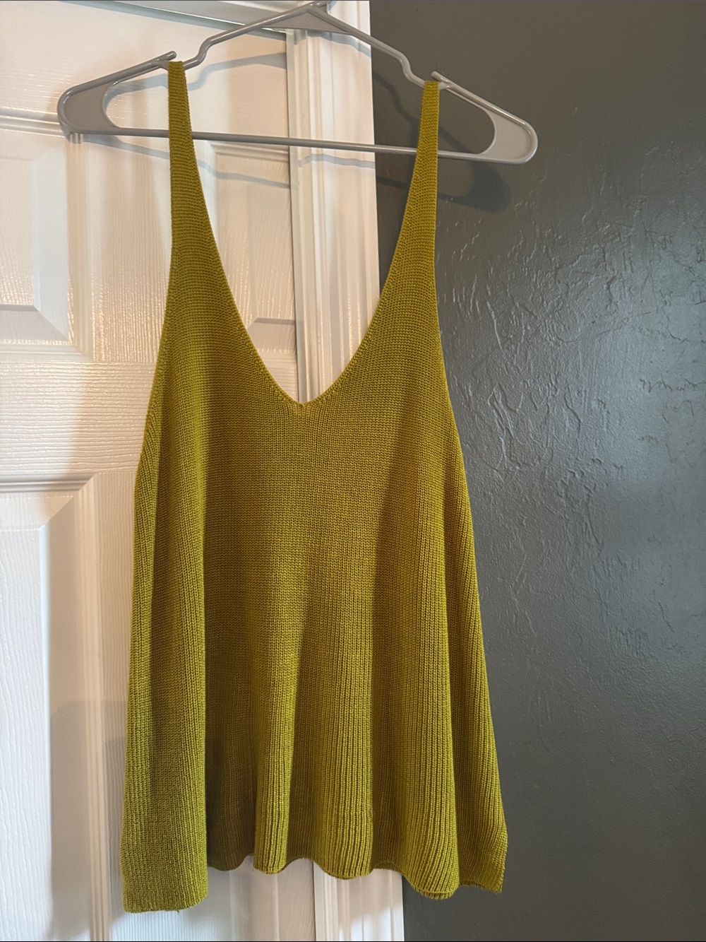 Forever 21 Olive Green V-Neck Knit Cami